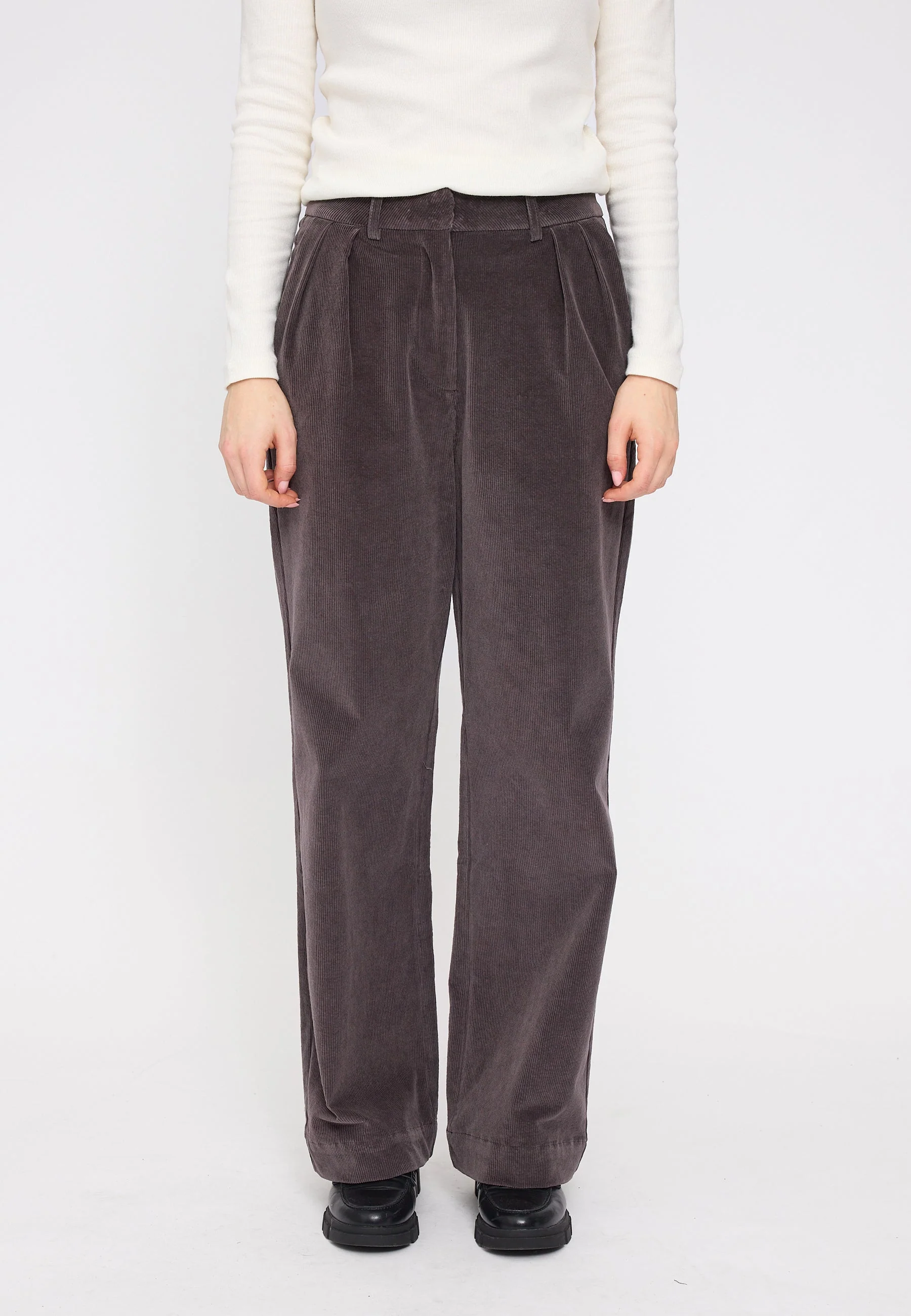 Fall / Winter 25